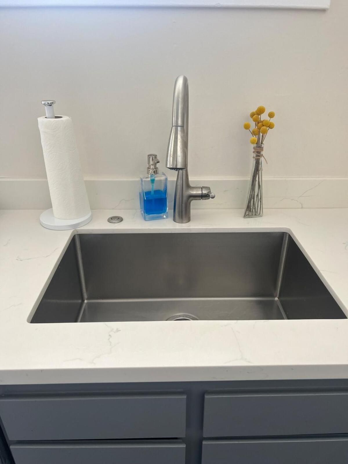 Apartment 939 Oak St