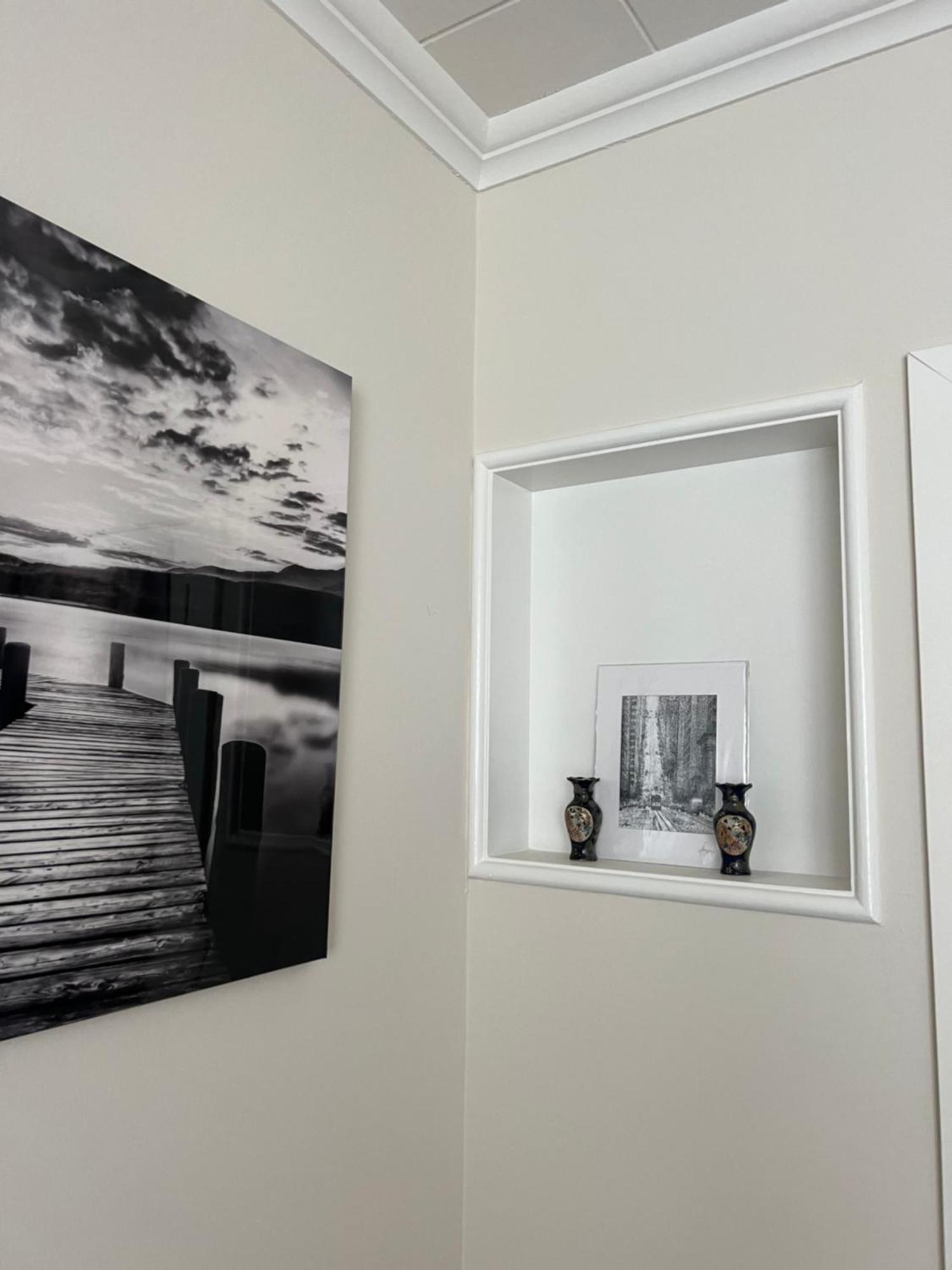 Apartment 939 Oak St *